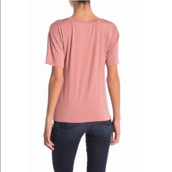 🎀ELODIE🎀FRONT KNOT DRAPE SHORT SLEEVE TEE🎀 - Picture 2 of 14